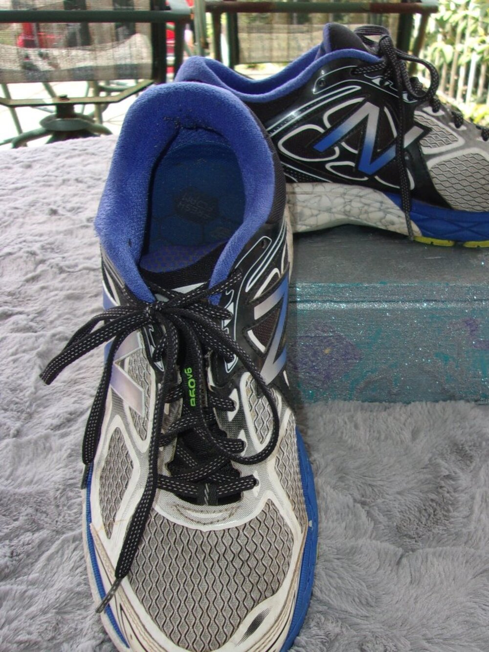 S-234 MENS NEW BALANCE 860 WV6 RUNNING SHOES